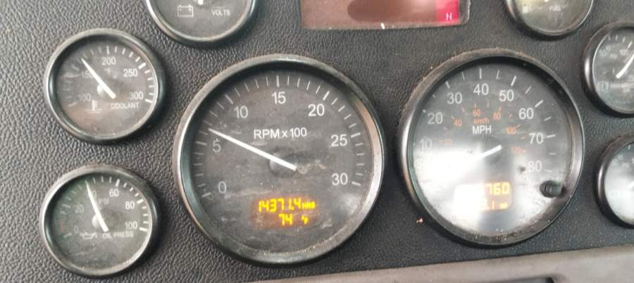 2016 Peterbilt 365